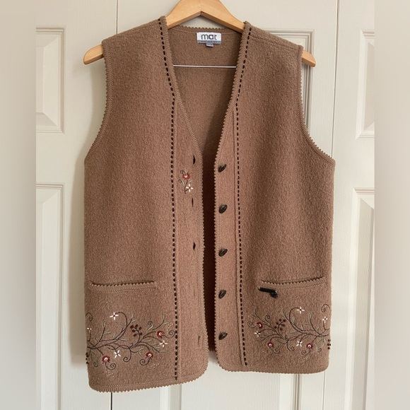 MAT Tops - MAT VEST 100% BOILED WOOL